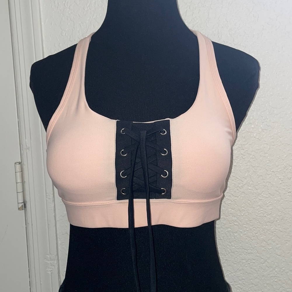 Bebe Sports Bra size Small Color Peach’ish